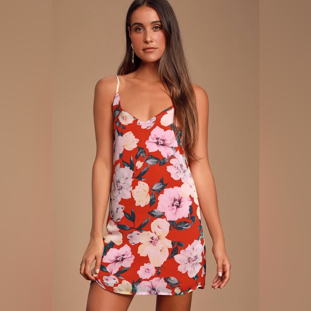 NEW LULUS Flower Play Red Floral Print Shift Dress- Size S
